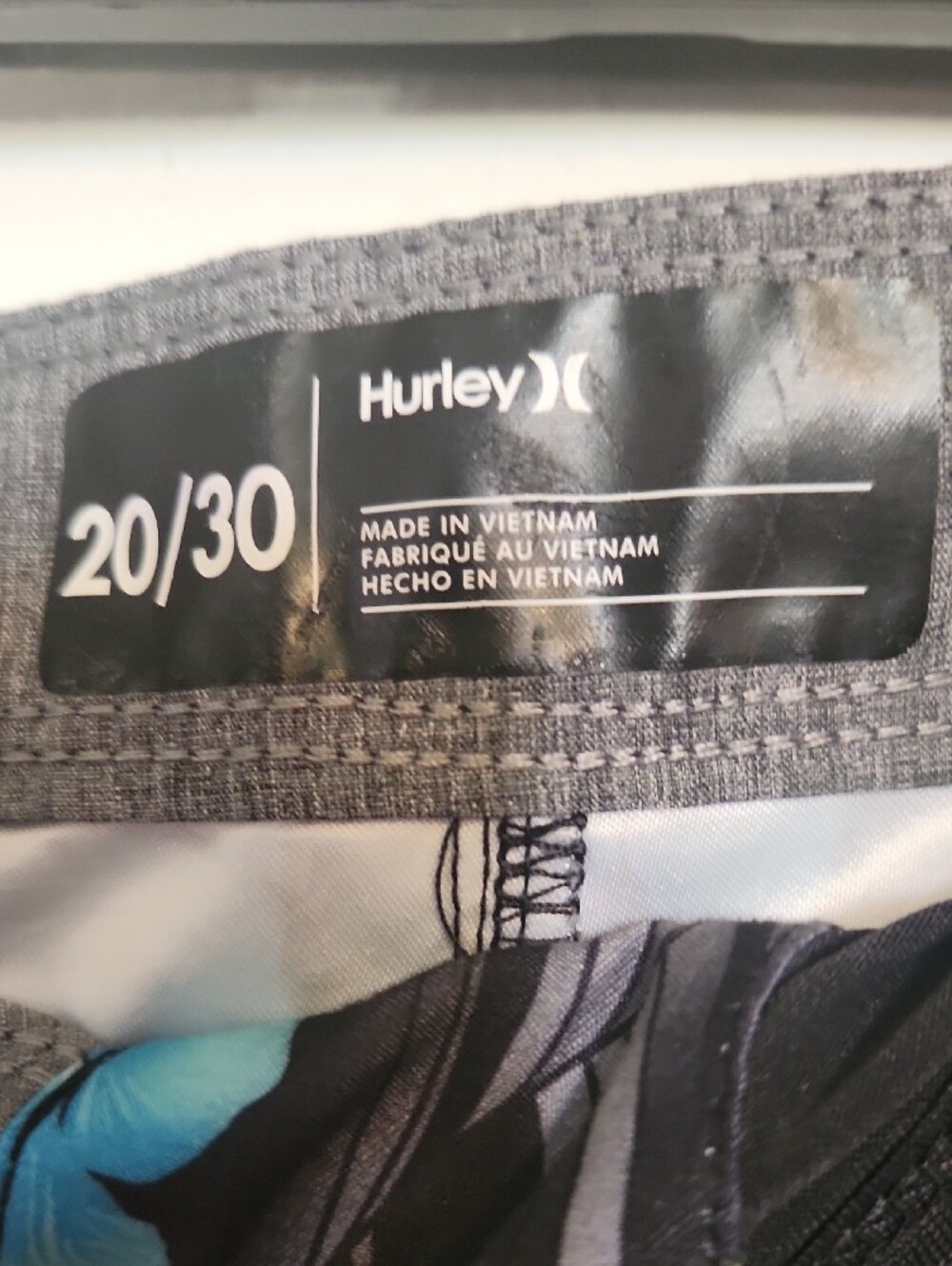 Hurley Black Board Shorts Size 20/30 with Blue, Pink & Neon Yellow Floral Print - Picture 3 of 3